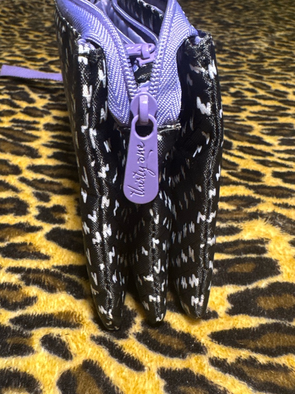 Thirty-one Black Patterned Wristlet with Lavender Trim and Strap - Picture 4 of 4